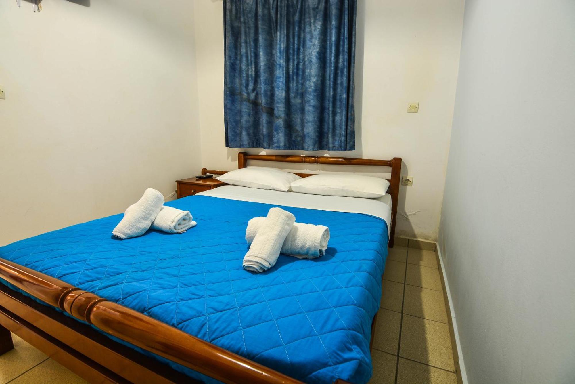 Epavlis Apartments Porto Heli Extérieur photo